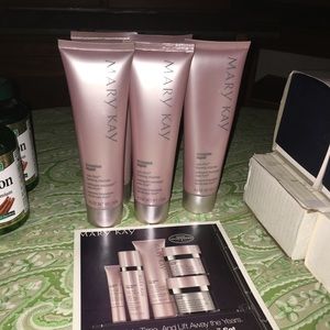 MaryKay Timewise Facial Wash